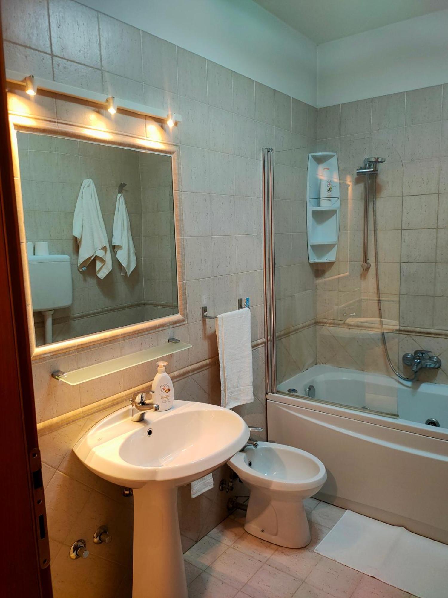 Lele House Fiumicino - Intero Appartamento Aeroporto Di Fiumicino - Nuova Fiera Di Roma Buitenkant foto